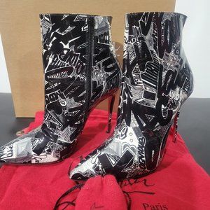 Christian Louboutin So Kate Bootie